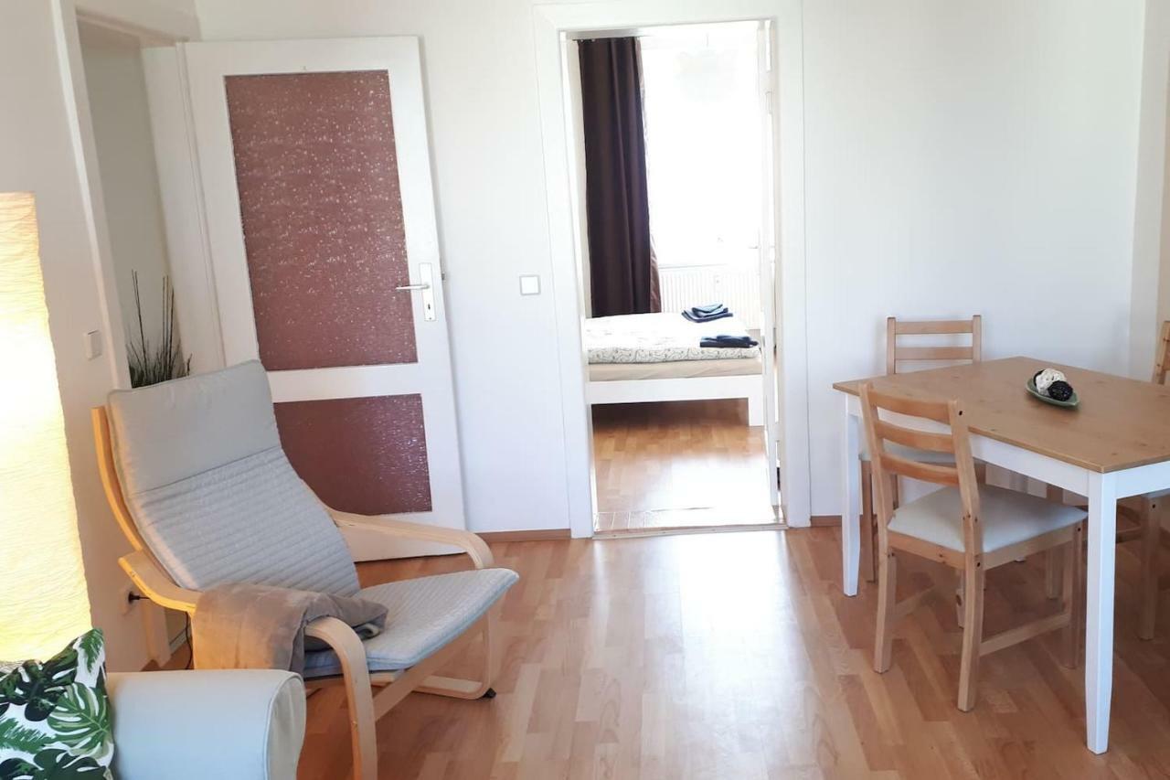 Ferienwohnung Mit Seeblick Brandenburg  المظهر الخارجي الصورة