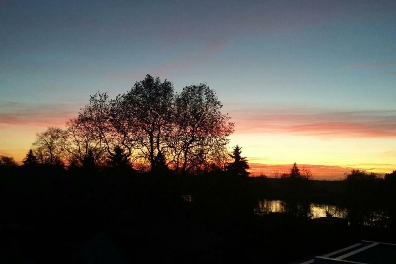 Ferienwohnung Mit Seeblick Brandenburg  المظهر الخارجي الصورة